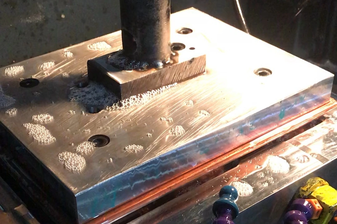 超合金鋳造へのEDMの利点