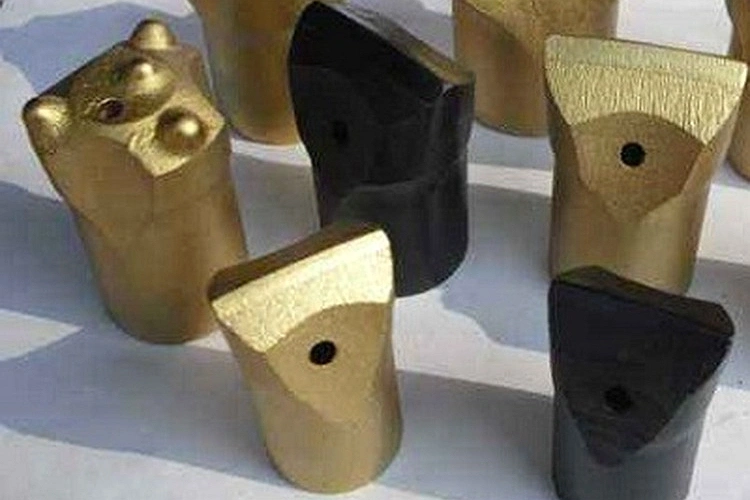 超合金 採鉱工具 カスタム部品 鋳造所