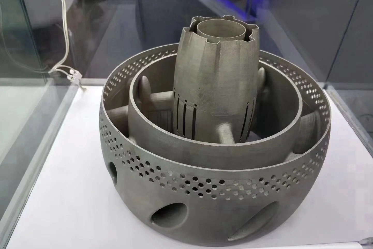 ti-13v-11cr-3al-tc11-titanium-lens-laser-melting-deposition-lmd-3d-printing