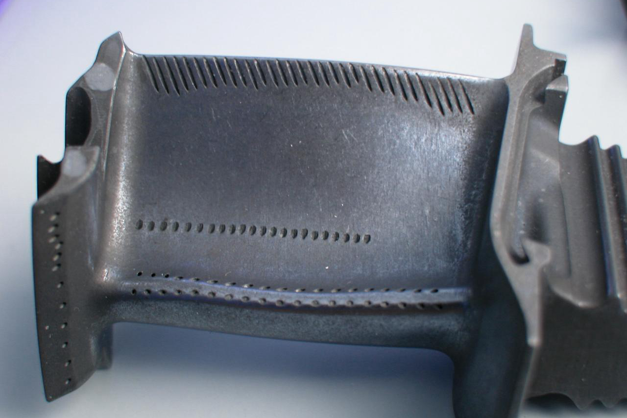 Creep and Fatigue Testing for Single Crystal Turbine Blades